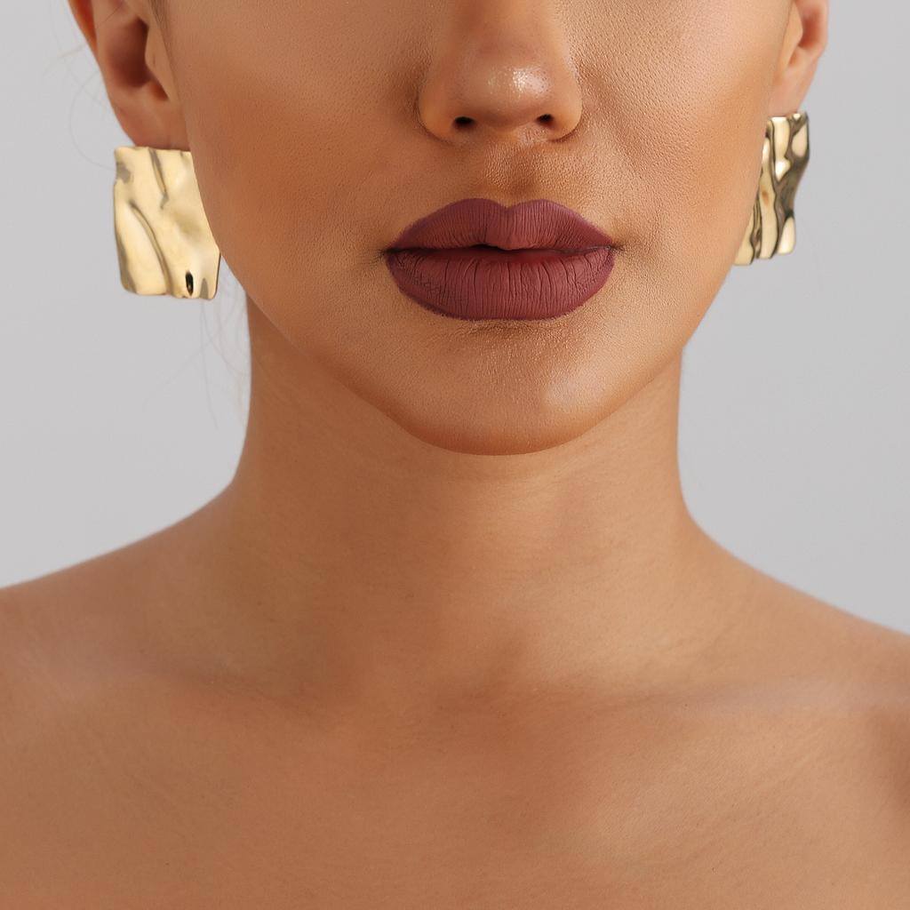 Gränsöverskridande Smycken Ins Veckade Geometriska Fyrkantiga Glansiga Örhängen, Överdrivna Lätt Lyx Högkvalitativa Stiftörhängen