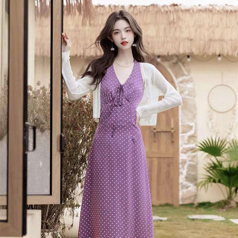 Elegant Purple Polka Dot V-Neck Halter Dress - French Retro Hong Kong Style, Slim Fit, Summer Vacation Wear