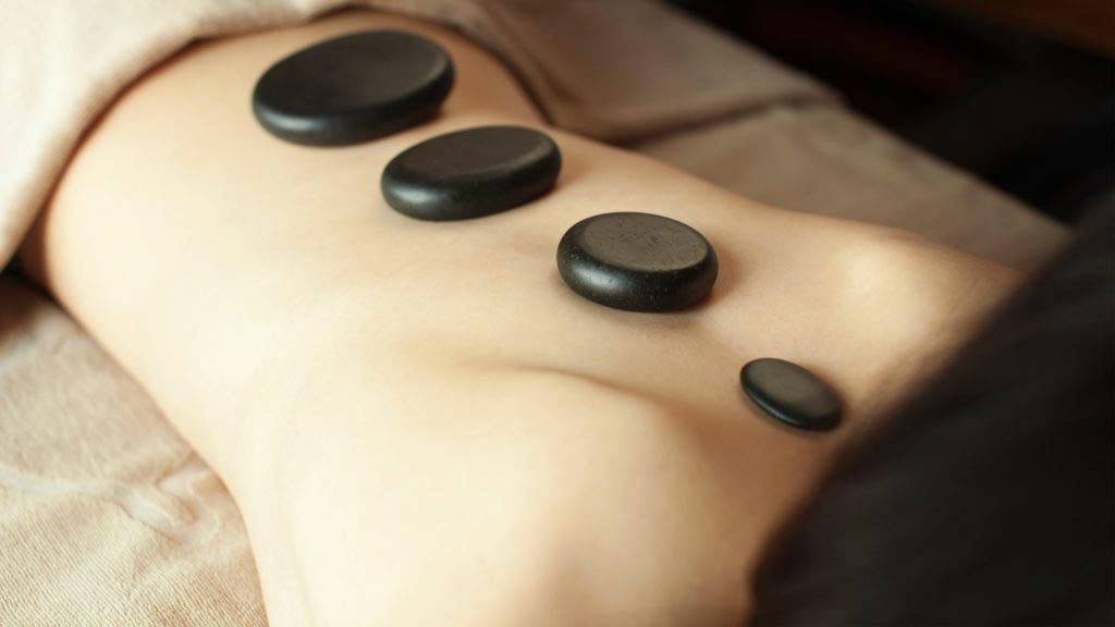 Windfulogo 4-Piece Hot Massage Stone Set - Natural Lava Basalt Spa Massage Warm Stones, Black (5x6cm)