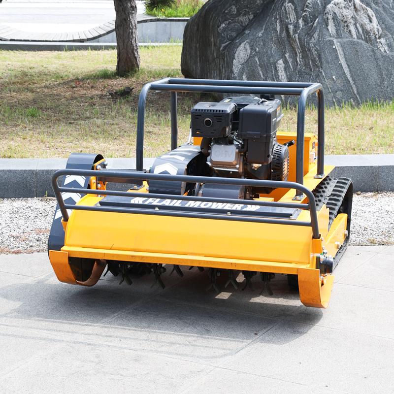 European Spot 1000 Cutting Width Tracked Rotary Blade Gasoline Powered Lawn Mower Industrial Lawn Mower Robot Flail Mower