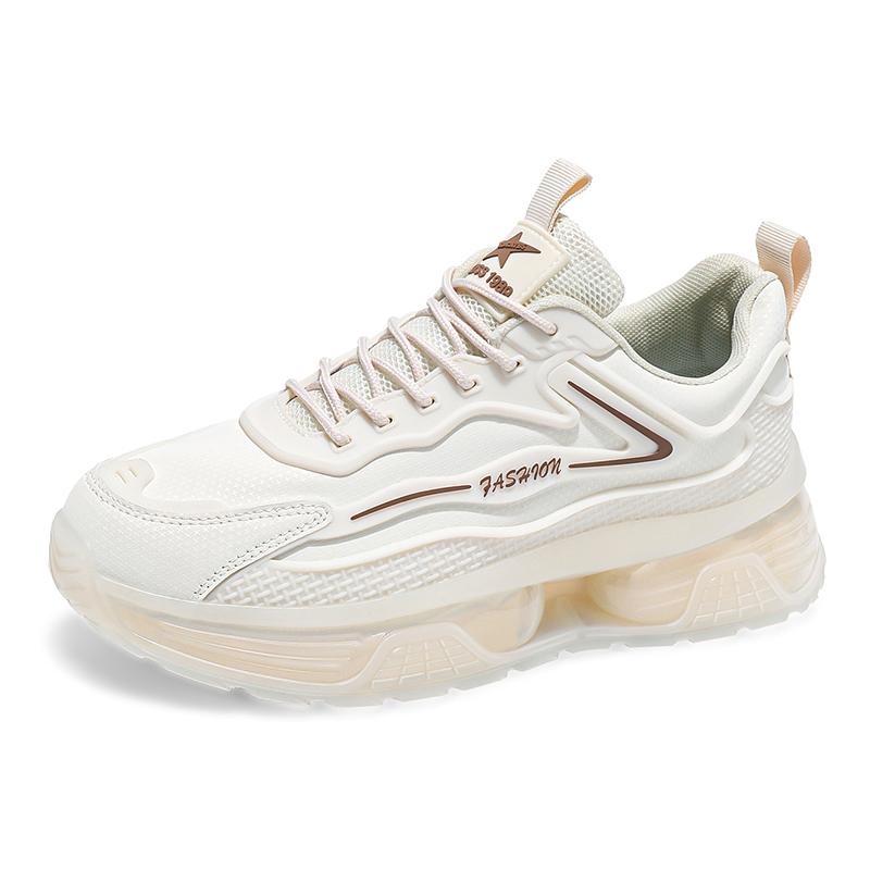 Neue höhenerhöhende Herrenschuhe Jugendliche und modische Sportschuhe Outdoor-Reiseschuhe Modisch und vielseitig