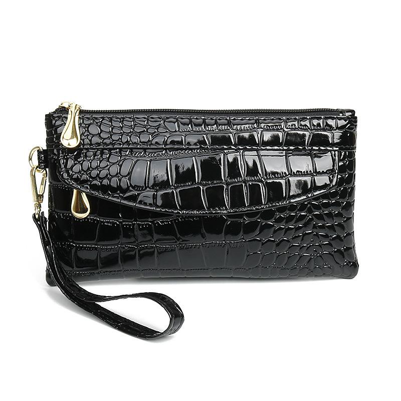 Fashionable Crocodile Pattern Wristlet Clutch Bag for Women Multi-Compartment Phone Purse with Zipper Closure and Detachable Strap