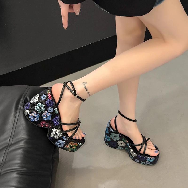 Mode Damen Sandalen Keilabsatz Bling Ein-Riemen Schnalle Blume Plateau Schuhe Kleid Schmaler Riemen Rutschfest Römisch 2025 Sandalias De Mujer