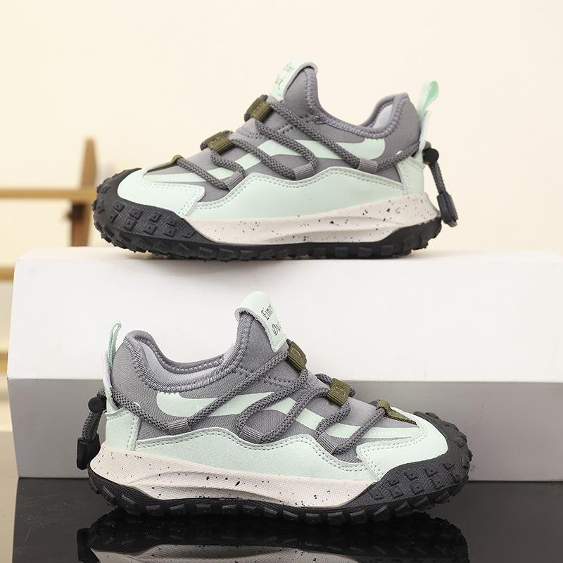 Barnsportskor 2025 höst explosion koreansk version av pojkars Forrest Gump-skor medelstora och stora barns fot löparskor flickors trendsko