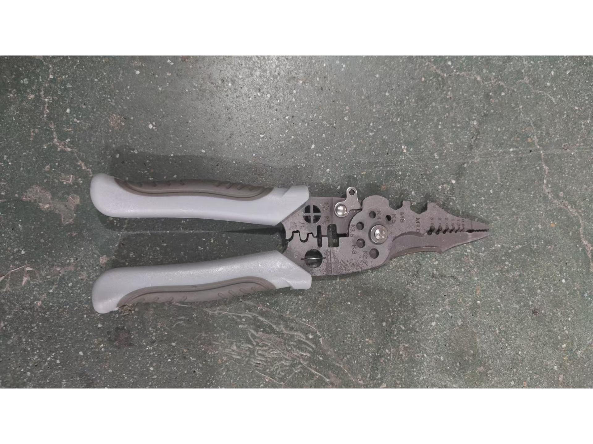 Multi-functional Electrician’s Wire Stripper & Crimper