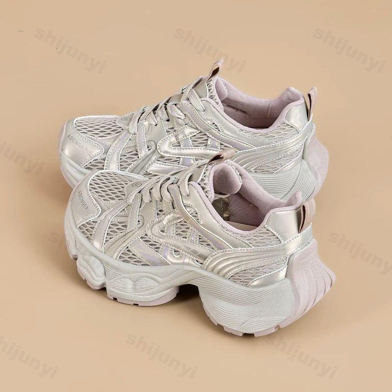 Fashion Women's Casual Sports Shoes 2025 Autumn Comfortable Breathable Non Slip Outdoor Running Shoes Lace Up Fashion Vulcanized Shoes