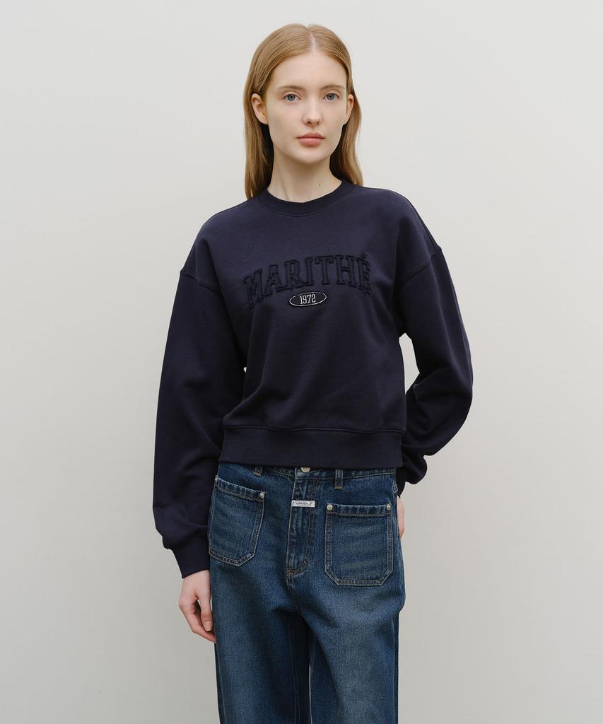 Malittepeulangsowajeobeo W Raw Edge Applique Logo Crop Sweatshirt Navy