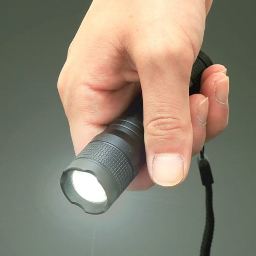 IRIS OHYAMA LED Flashlight Handy Light Zoom Function 100 Lumens Latest Powerful Disaster Prevention Goods Disaster Prevention Camping Climbing LWK-100