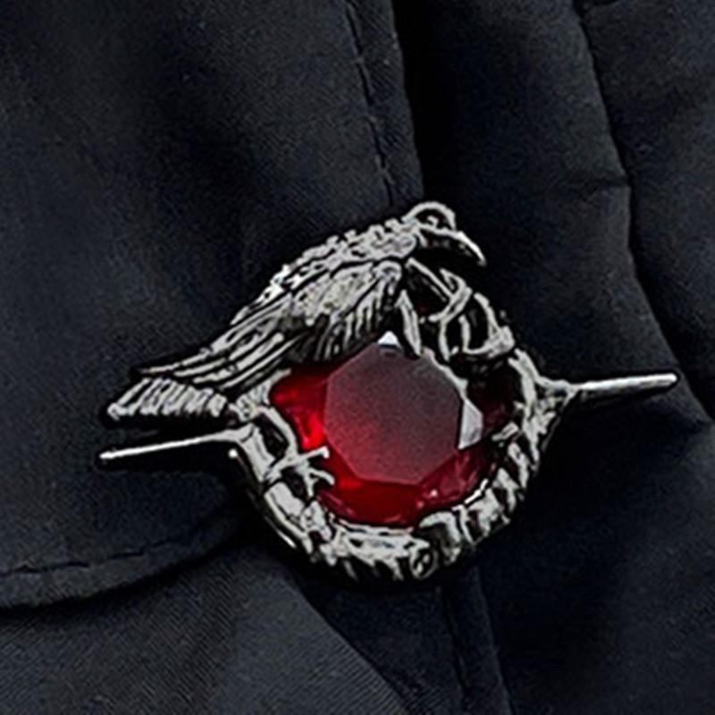 

Брошь Love And Deepspace Sylus, косплей, черный ворон, значок, кулон, сплав, булавка для корсажа, ювелирные изделия, одежда, рюкзак, аксессуар Red