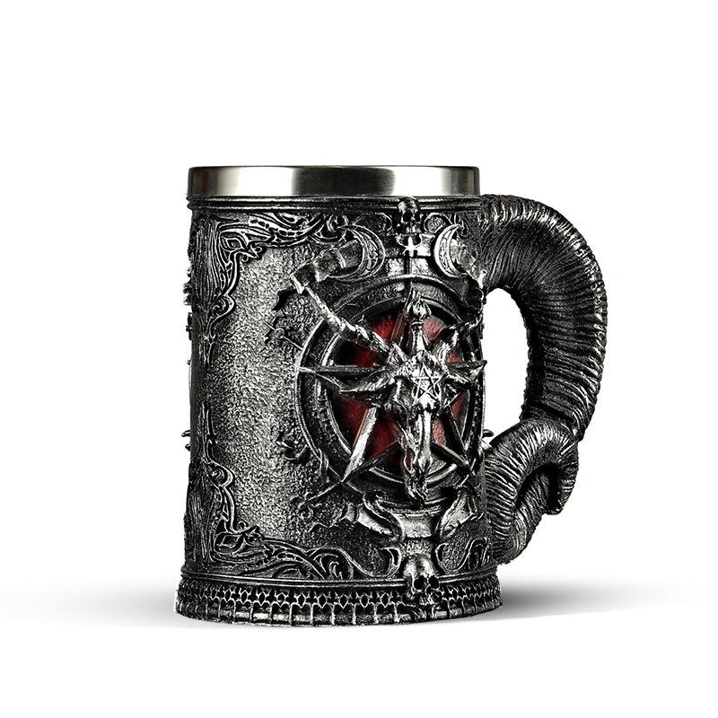 Ritter Edelstahlkelch Retro Bierkrug Whiskeybecher Kreatives geprägtes Harzornament Personalisierter Becher