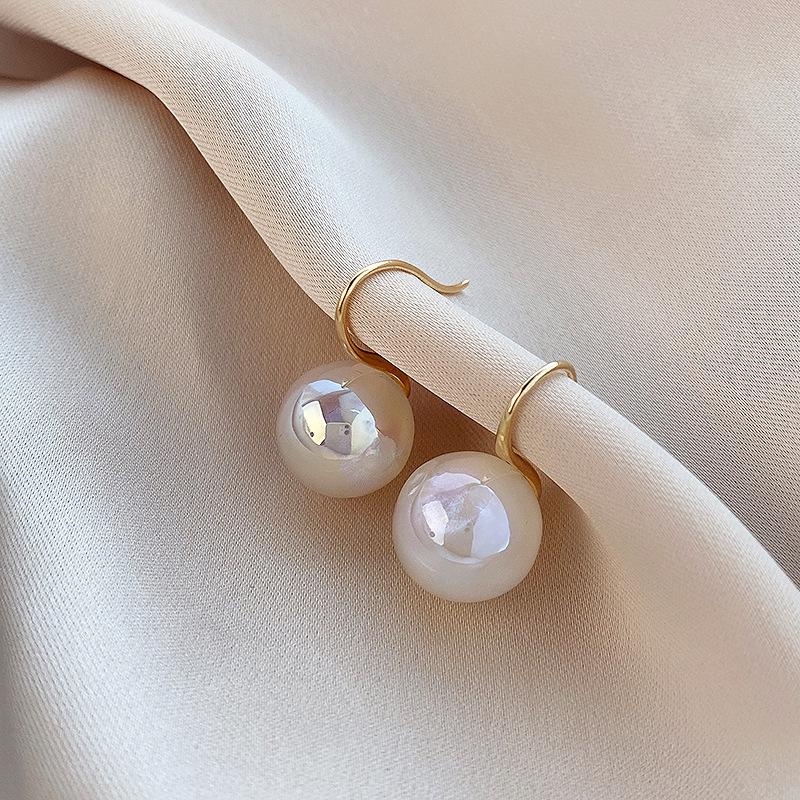 Geometric Mermaid Pearl Stud Earrings - 2023 High-End Korean Style