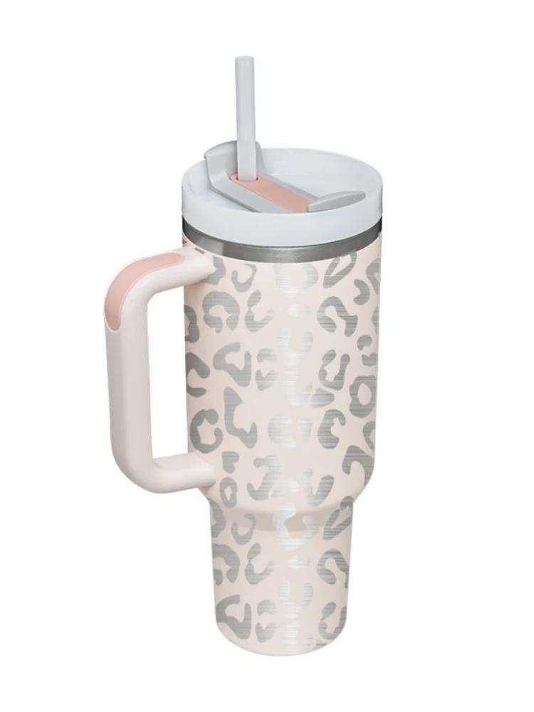 

40 унций соломенной термоизоляционной чашки для кофе с ручкой, портативная автомобильная бутылка для воды из нержавеющей стали, большая емкость, для путешествий, без BPA, термому... 1200ml