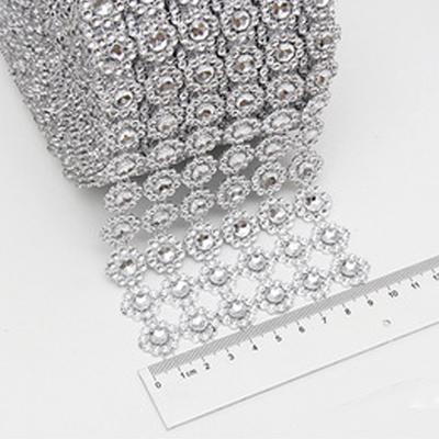 Opaska ślubna srebrna błyskotka wstążka z kryształkami ozdobna na ślub opaska diamentowa wstążka z siatki diamentowej siateczka wstążka z kryształkami ozdobna z siatki diamentowej ręcznie robiona
