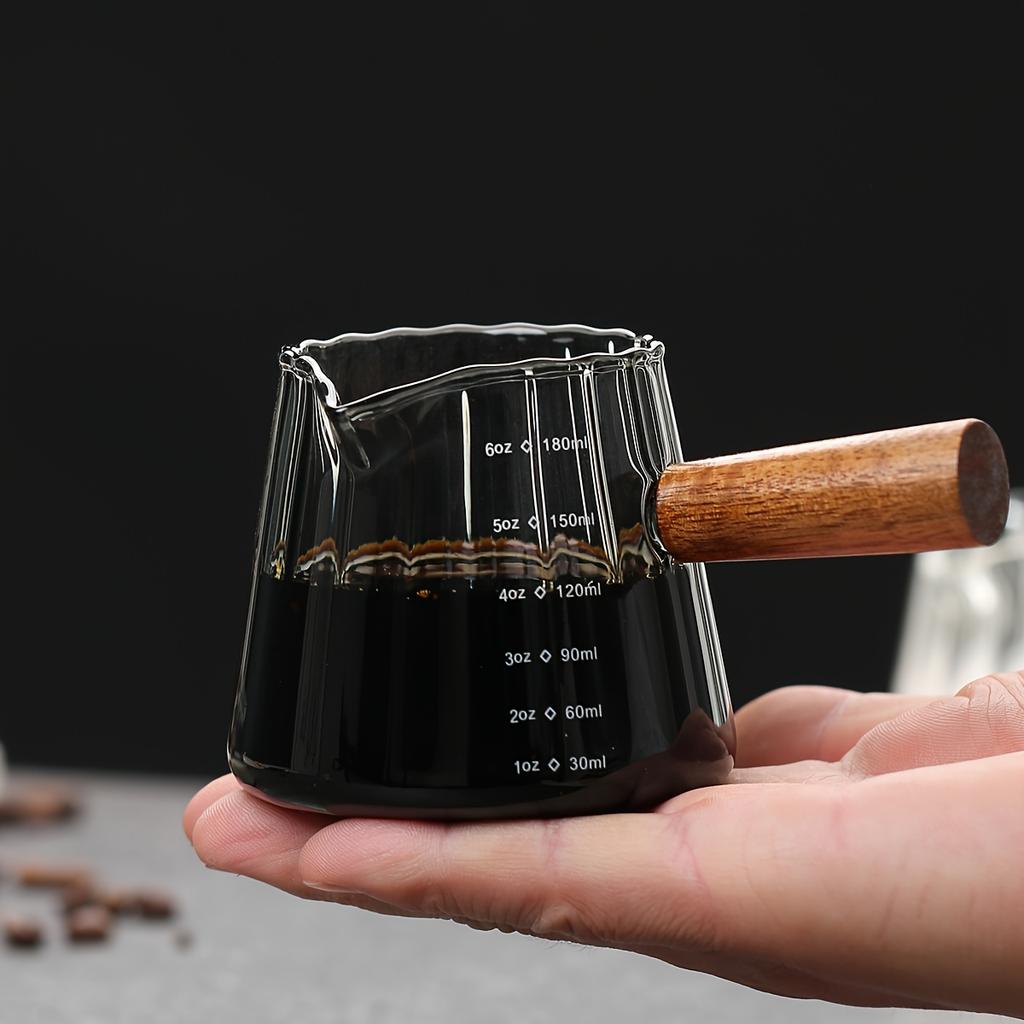 Italian Style Glass Coffee Cup 180ml Reusable Insulated Measuring Cup Wooden Handle Drinking Glasses for Coffee Tea Water