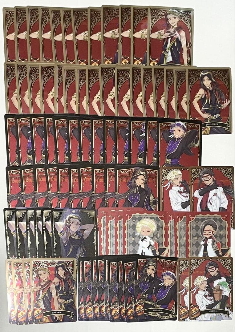 

Металлический набор карт Twisted Wonderland с Калимом Джамилем.