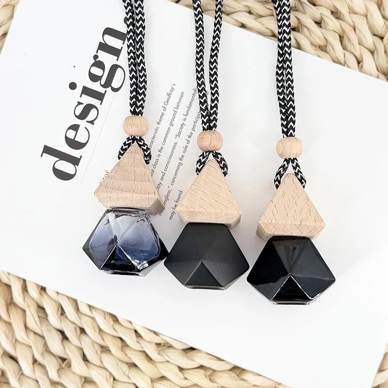 Mini Empty Triangle Cover Perfume Bottle 1Pcs Matte Black Refillable Portable Essential Oil Diffuser for Car Bag Carry