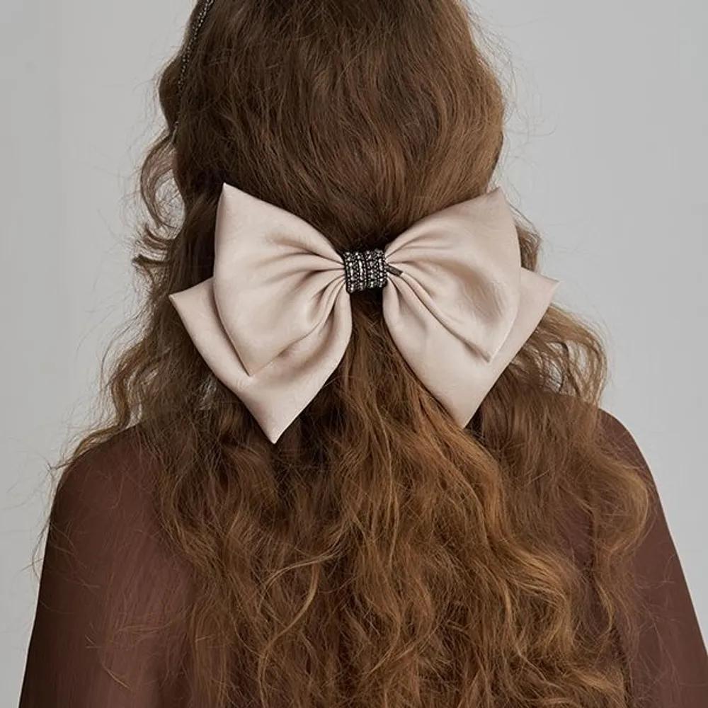 Mod Crystal Ribbon Auto Pin JP-25-080AB brown