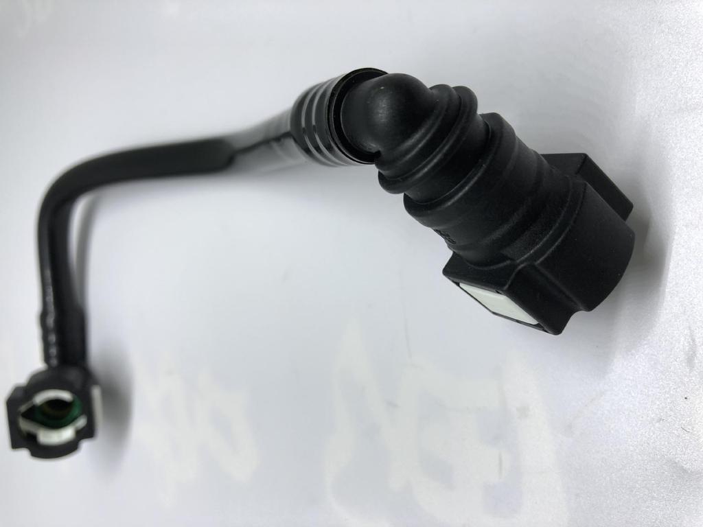 Mercedes-Benz W211 Engine Cooling Auxiliary Water Vent Pipe (2114702764)
