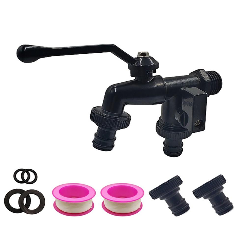 

Садовый кран с двумя выходами и необходимыми аксессуарами для быстрой установки