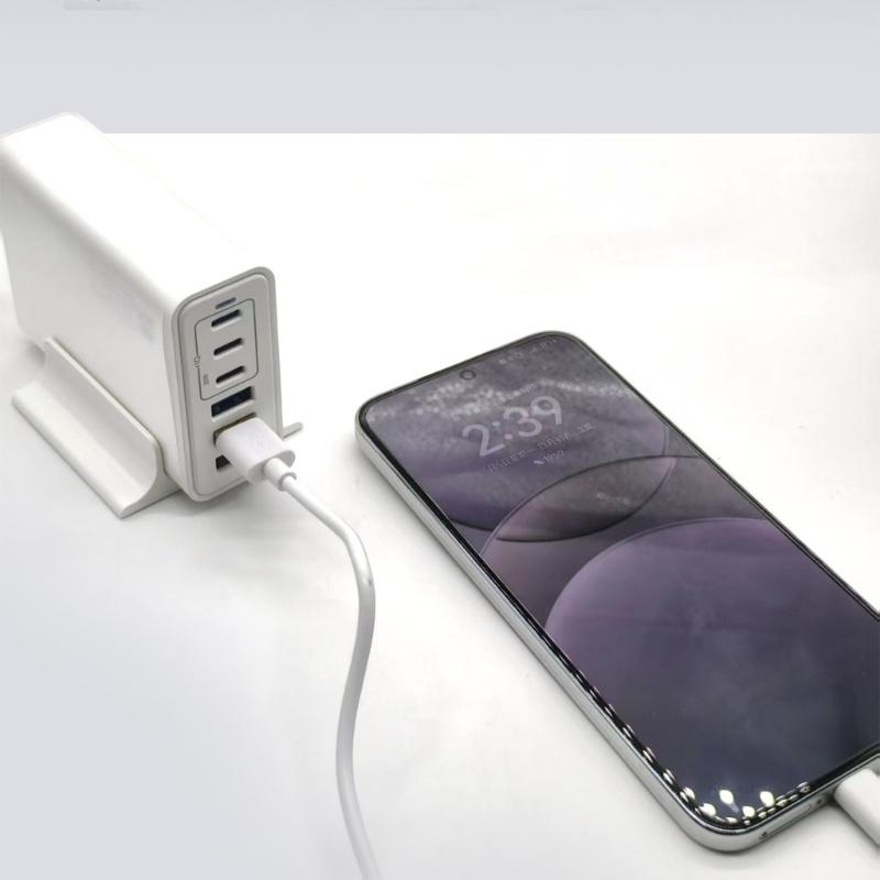 Multifuntional 135W Wall Charging Adapter USB Type C Port Intelligent Power Desktop Charging Station Plastic Texture