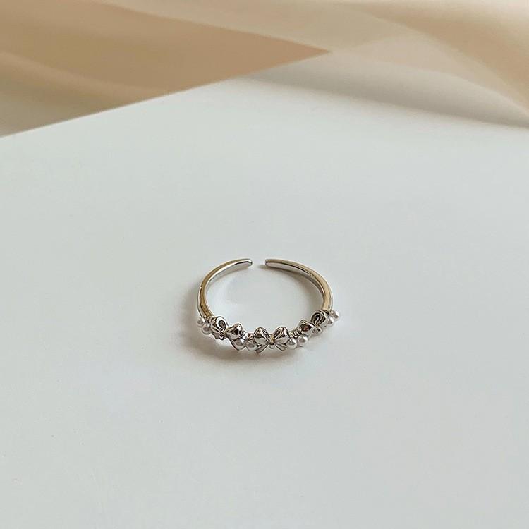 Stunning Vintage Inspired Adjustable Ring For Women With Mesmerizing Cat Eye Stone