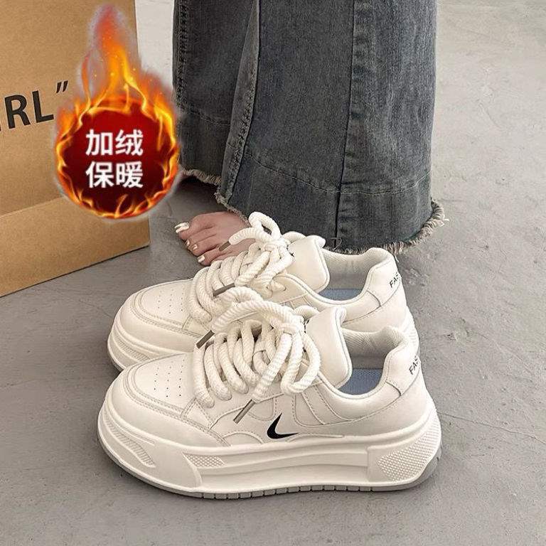 Fleece Thickened Warm Little White Shoes Women's Winter 2025 New Versatile Student Platform Cotton Shoes Non-slip Fashion Board Shoes