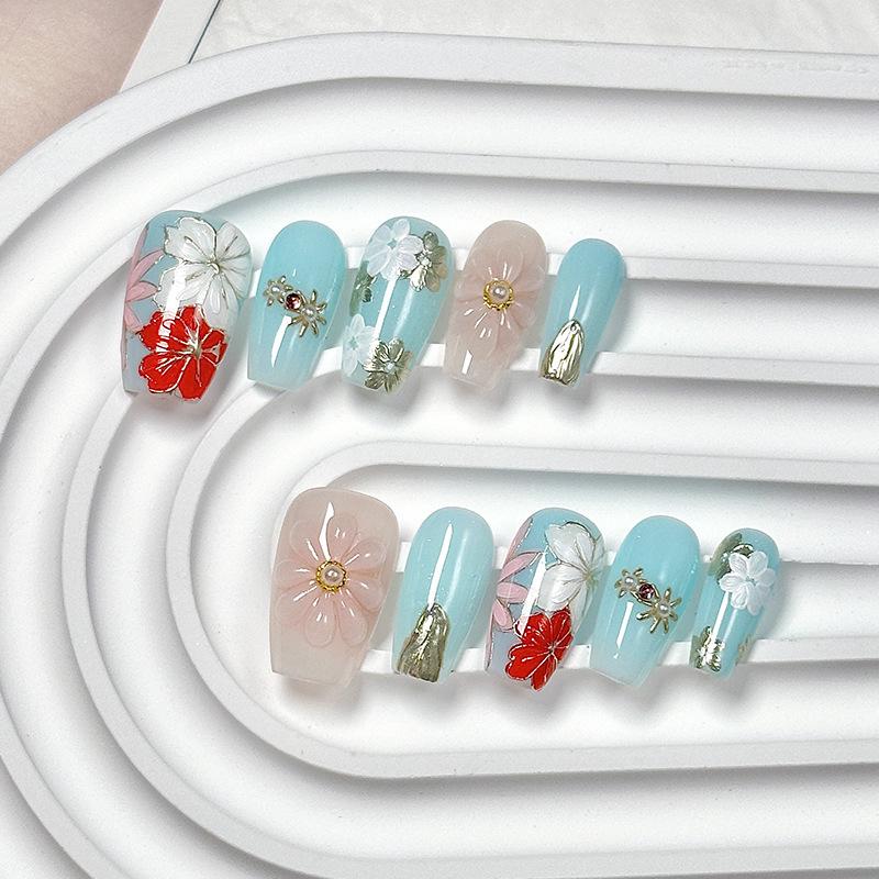 

Носимые ногти ручной работы «Короткая лестница» с цветочным дизайном, нарисованным вручную - Высококачественные накладные ногти-патчи.