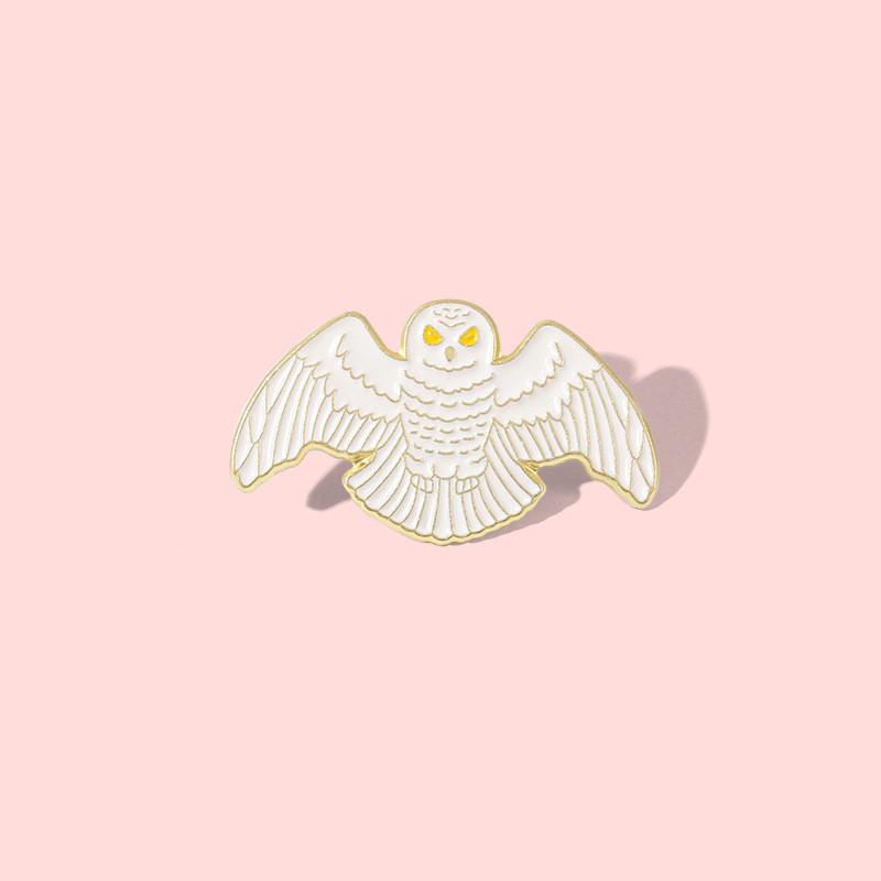 Stylish Owl Metal Brooch Unique Pet Badge Charming Decorative Pin Women For