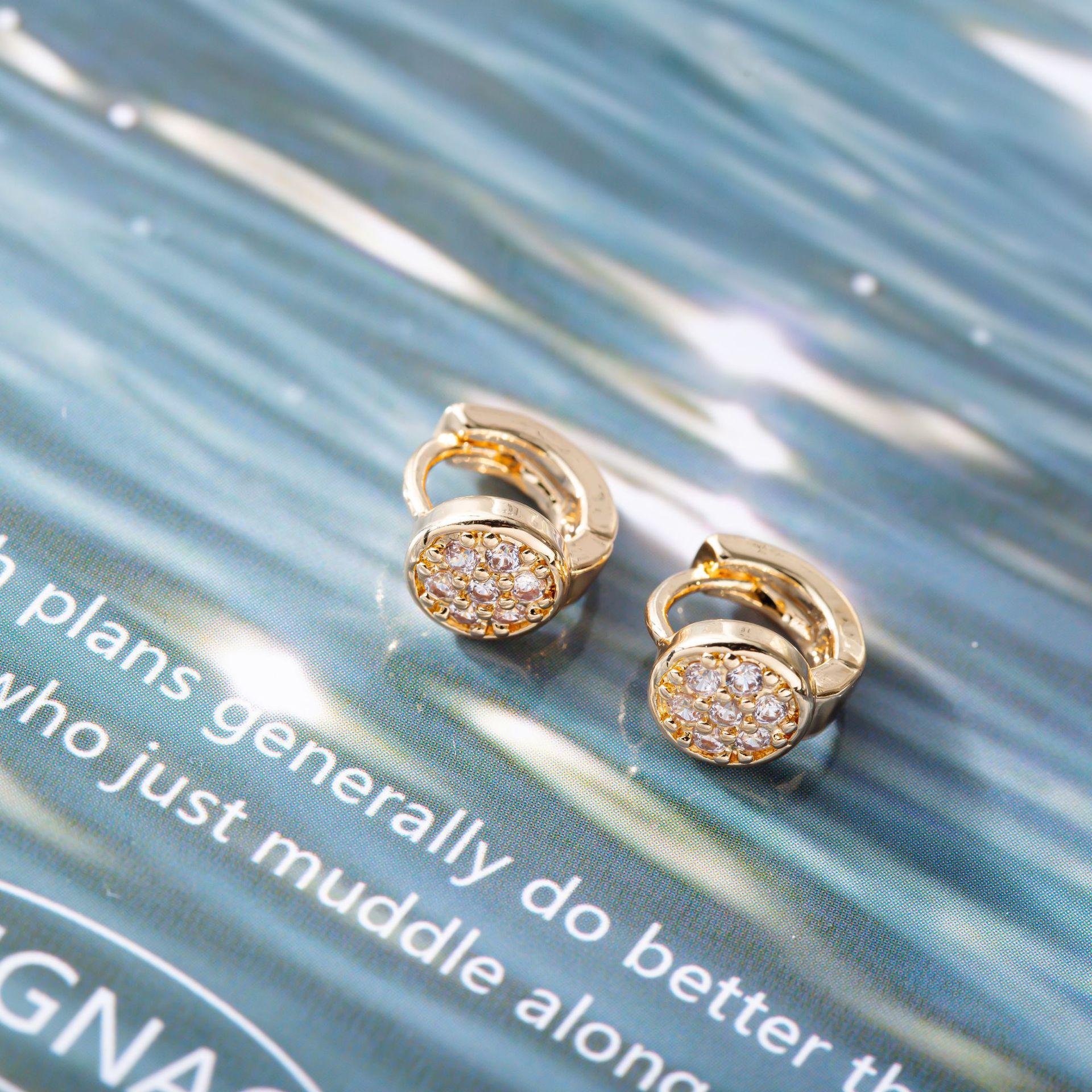 Elegant Retro Gold-Plated Zirconia Ear Cuffs and Studs for Women