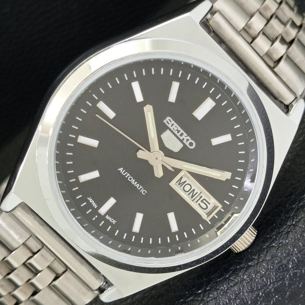 

VINTAGE REFURBISHED SEIKO 5 AUTOMATIC JAPAN MENS BLACK DIAL WATCH a440671-4 Sk-a440671