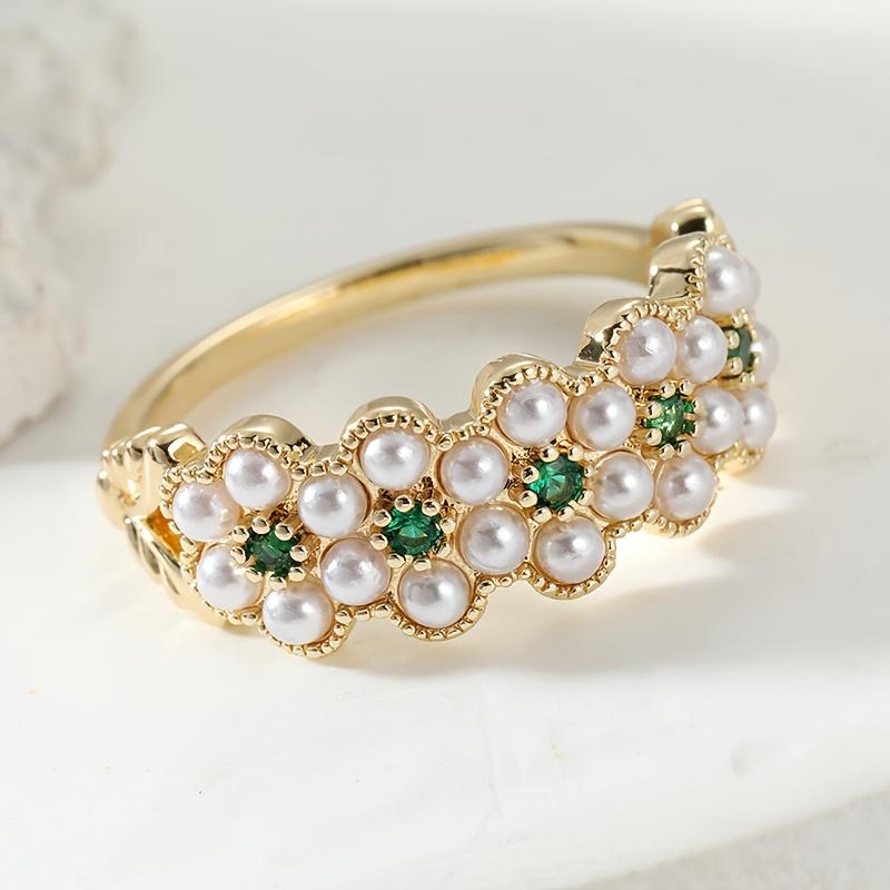 Elegant Vintage Inlaid Imitation Pearl Florals Design Golden Ring Women'S Luxury Exquisite Wedding Anniversary Jewelry Accessory