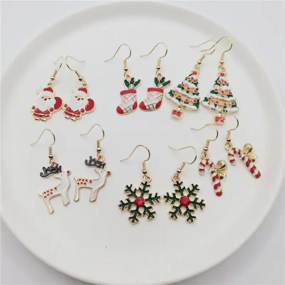 Christmas Tree Wreath Crutch Gift Box Santa Claus Snowman Deer Earrings Ladies Long Tassel Circle Accessories Creative Gifts