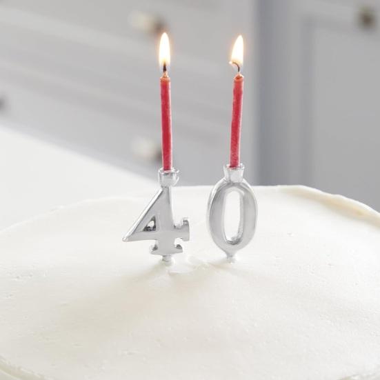 10 stycken Återanvändbar Siffra Födelsedagsljus Hållare Set 0-9 Numrerade Tårtdekorationer Metall Silver Digital Ljus Hållare för Födelsedagstårtor Jubileum