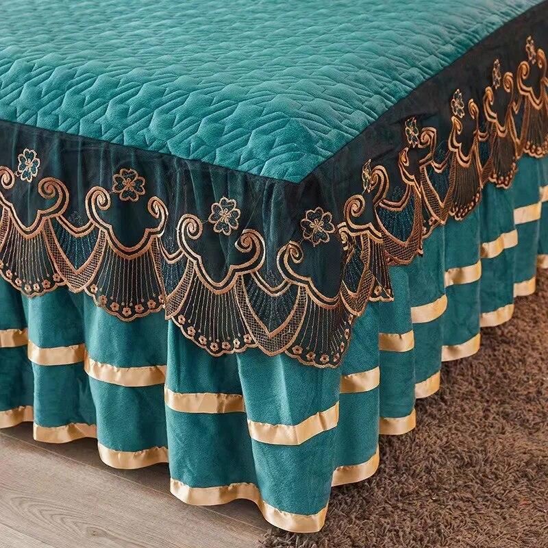 Luxury Lace Embroidery Bed Sheet Thick Velvet Quilted Bed Skirt Queen Size Warm Soft Plush Bedspread  Not Included Pillowcase