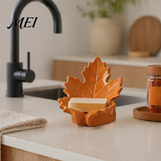Modern Bathroom Sink Accessories Creative Simulated Maple Leaf Resin Soap Dish, Quick Drainage for Laundry Shaped Tray Soap, Stylish Decorative Holder