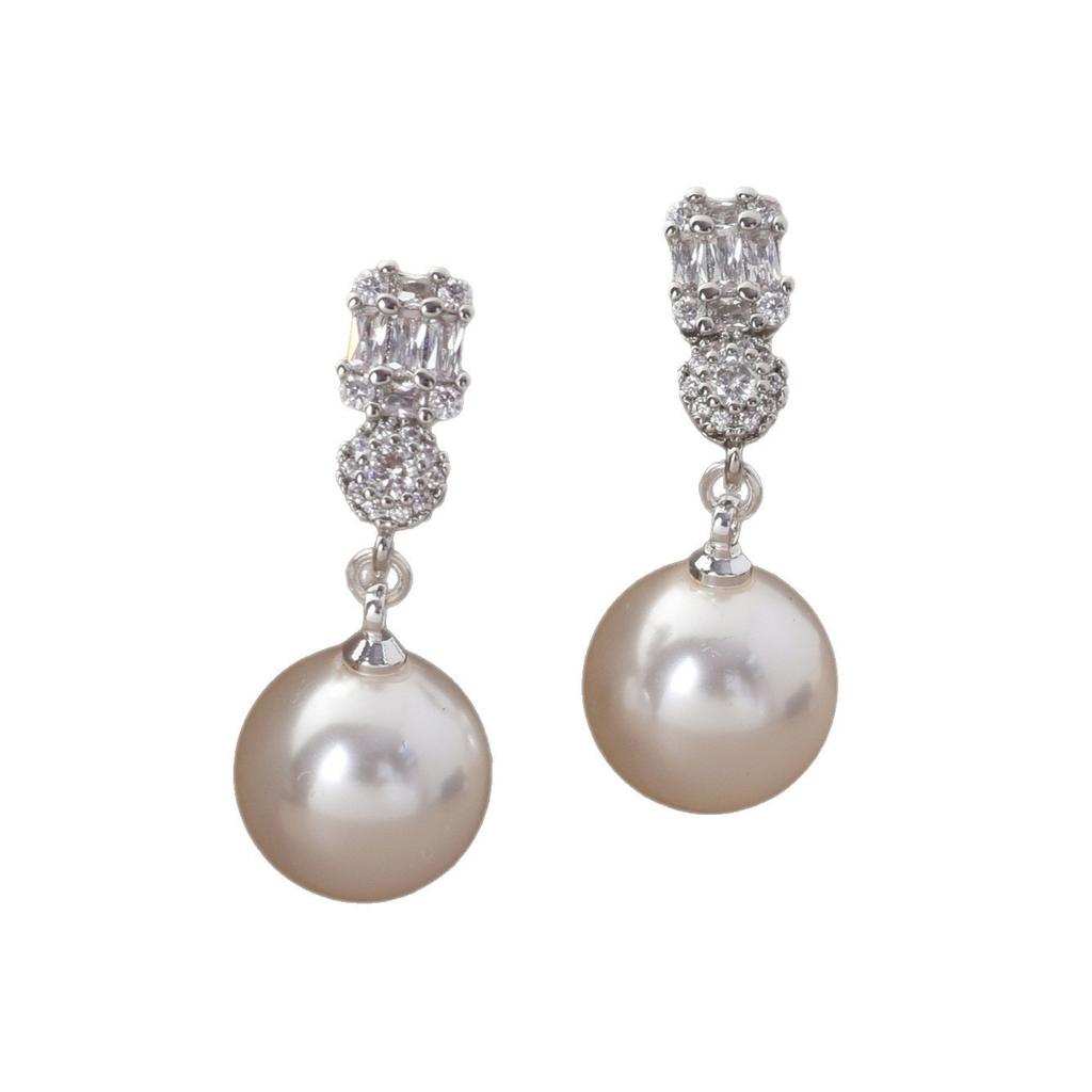 New high-end temperament pearl earrings women's niche design fashion light luxury diamond stud earrings