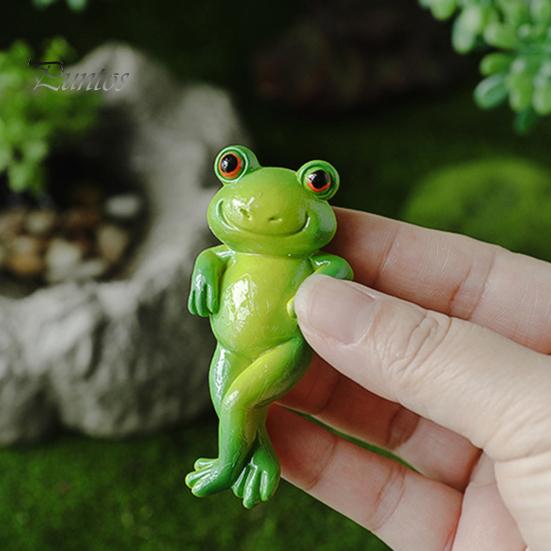 Micro Landscape Ornament Ornament, Frog Design Resin Figurine, Hand Painted Waterproof Miniature Figurine Garden Decor for Succulent Potted