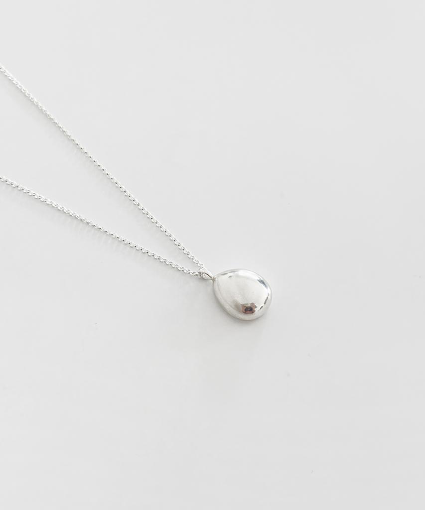 Still Instant Rose With Dew - Necklace 06 (S)