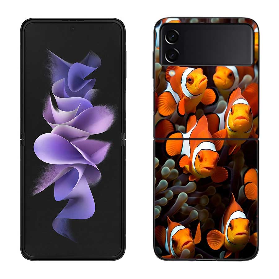 Clownfish and Sea Anemone Phone Case For Samsung Z Flip 7 6 5G Galaxy Z Flip 5 4 3 Black Hard Cell Cover Luxury PC Shell Coque