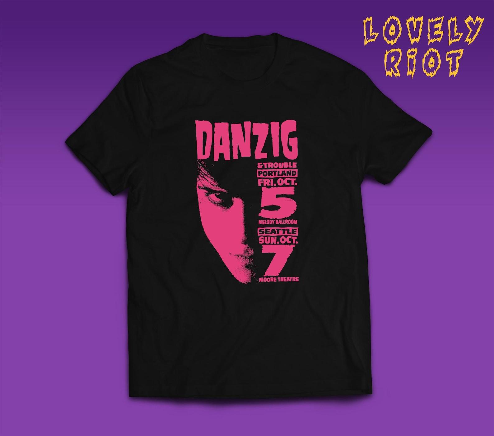 T-Shirt inspired on Danzig Punk Rock CBGB, , Horror punk, Psychobilly, Vintage Style, Skulls, Heavy Metal XL