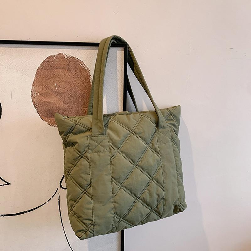 2024 New Style Fashionable Embroidered Pendant Large Capacity Commuter Casual Shoulder Tote Bag Women Street Trend