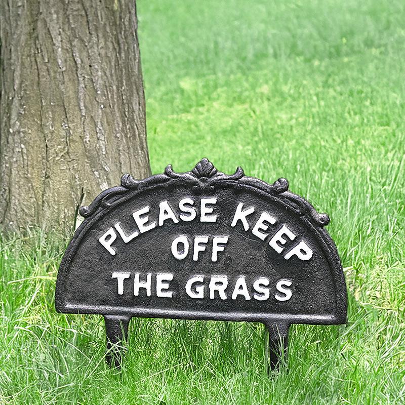 Pastoral Style Placard Cast Iron Garden Signage Iron Art Puppy Sign Lawn Horticulture Decoration Yard Lawn Signs Outdoor Decor