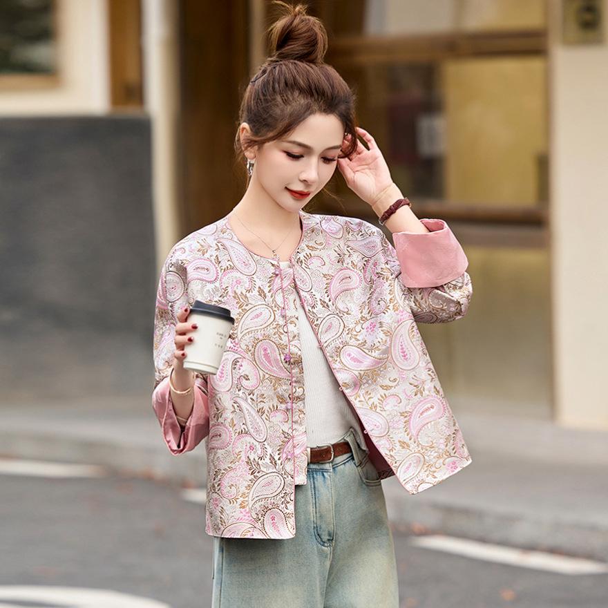 Jacket women's spring and autumn pink jacquard loose button top light temperament design sense Tang clothing
