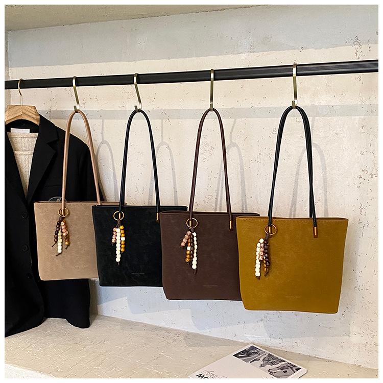 Bags Women's Large Capacity 2025 New Autumn and Winter Suede Retro Shoulder Bag Versatile Commuter Tote Bag