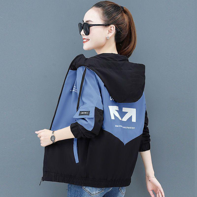 

Женская бейсбольная куртка с капюшоном в корейском стиле на весну/осень, повседневная легкая ветровка с подкладкой, доступна в размерах больших размеров 3XL (for 140-160 jin)