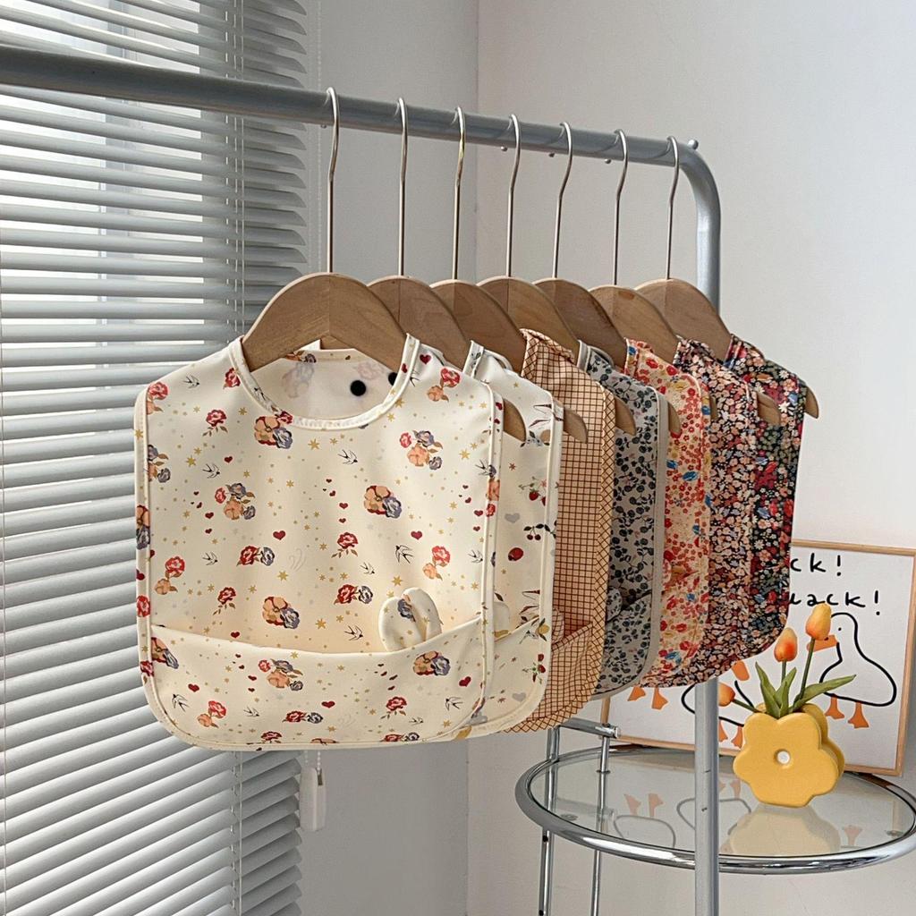 Wodoodporne śliniaki dla niemowląt klasy A - PU odporne na plamy z dużą kieszenią dla chłopców i dziewczynek