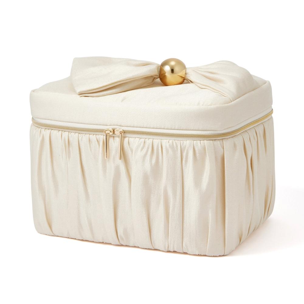 

Franc Franc Japan PearL BLossom Vanity Pouch L Ivory