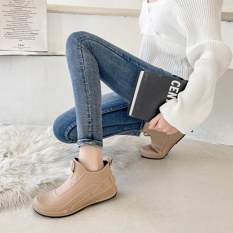 Short-tube Rain Boots for Women, Fashionable Outdoor Waterproof Rain Boots, Flat-soled Slimming Height-increasing Shoes, Rubber Shoes