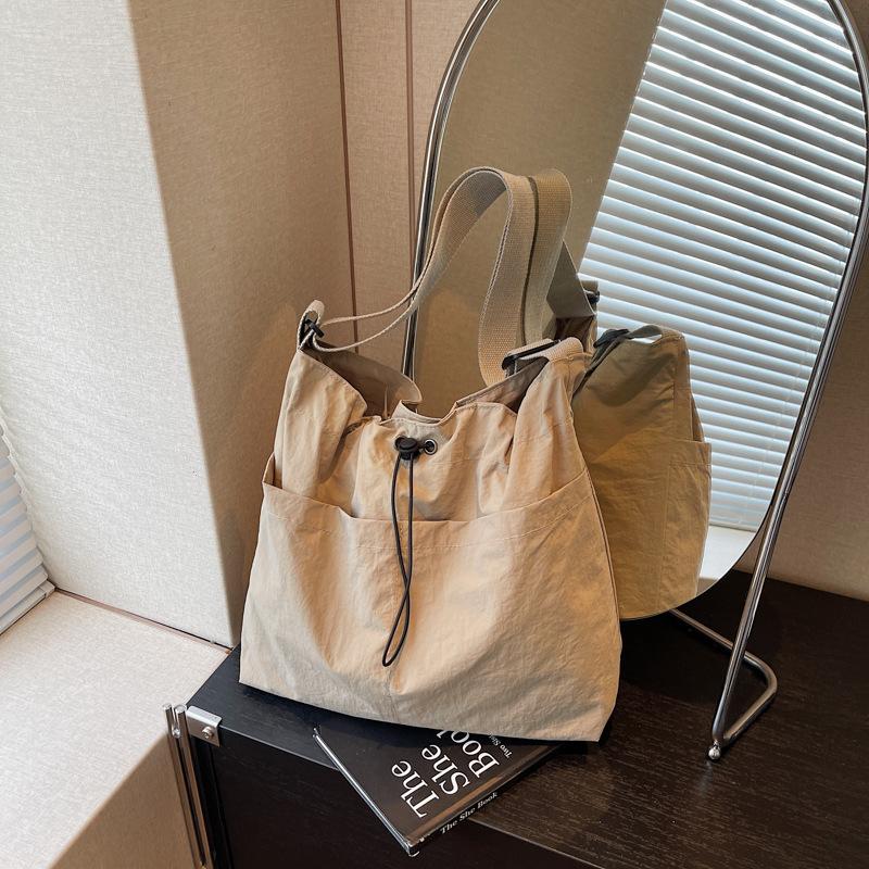 

Сумка большой вместимости женская новая летняя повседневная легкая на плечо сумка-ведро для поездок на работу хаки