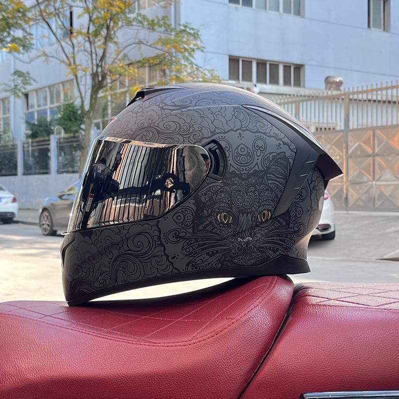Motorcycle Full Face Helmet Moto Racing Helmet Adult Safety Helmet DOT Certified Four Seasons